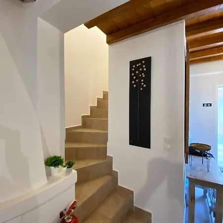 アパート Andros 4 Seasons Villas & Suites - Agios Petros キプリ