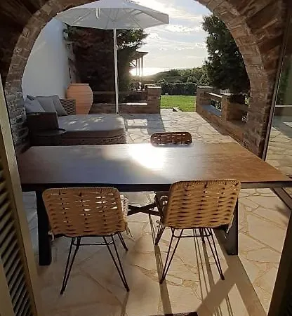 アパート Andros 4 Seasons Villas & Suites - Agios Petros キプリ