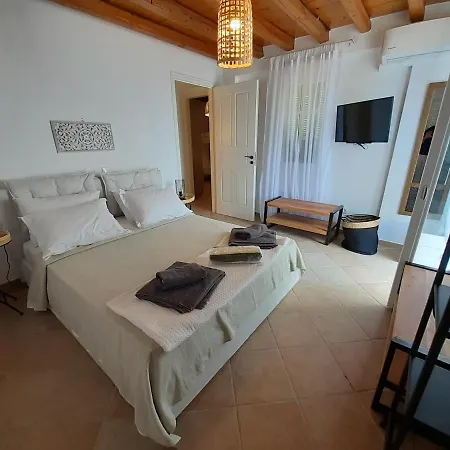 Andros 4 Seasons Villas & Suites - Agios Petros * キプリ